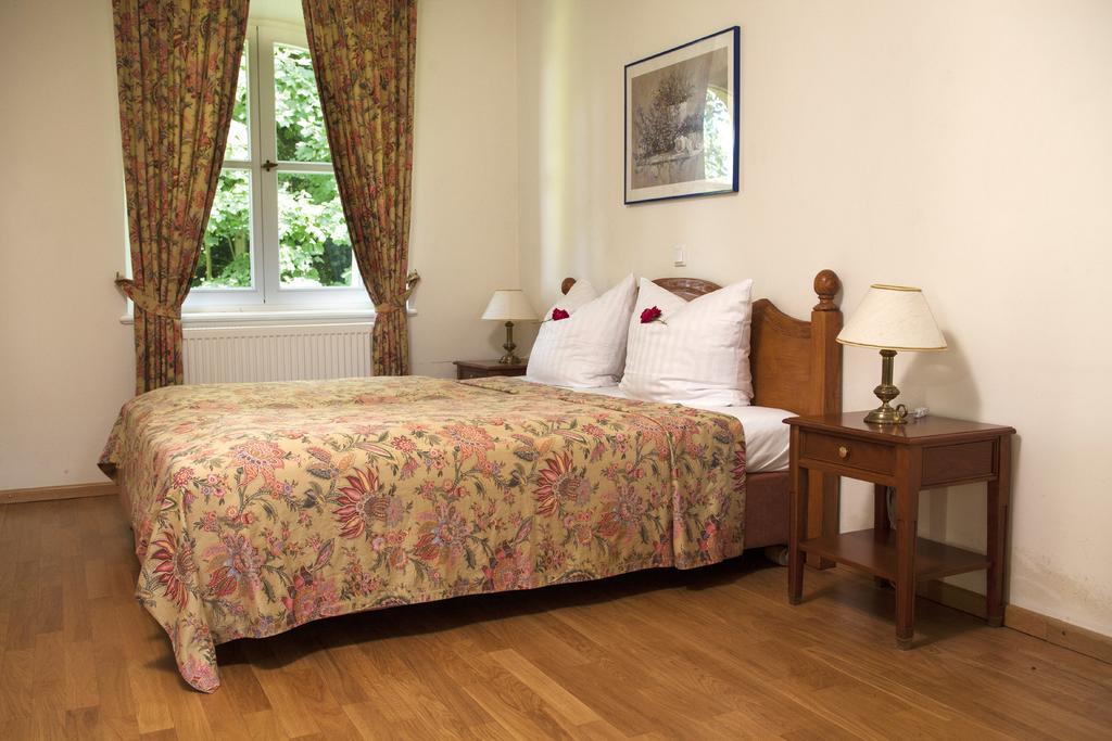 Hotel Burg Boetzelaer Kalkar Zimmer foto